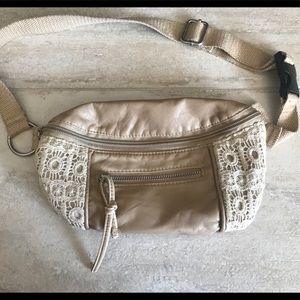 Fanny Pack Crochet & Faux Leather